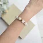 White Jade Sandalwood Bracelet Gold bead - Image 4