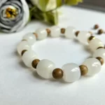 White Jade Sandalwood Bracelet Gold bead - Image 2