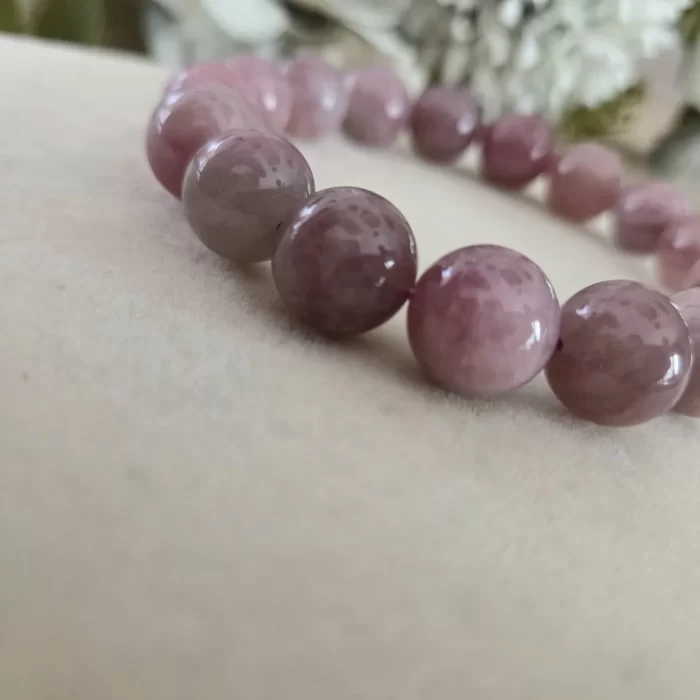 Madagascar rose quartz (4) Madagascar Rose Quartz Bracelet - Image 3