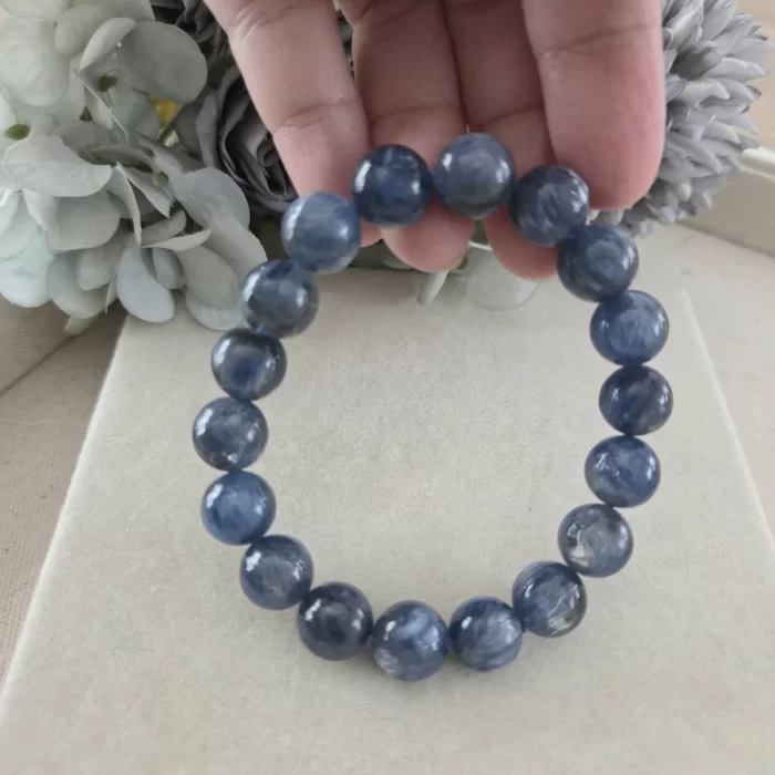 Kyanite (7) Kyanite with Mica Bracelet – 11mm High Grade Edition - Image 5